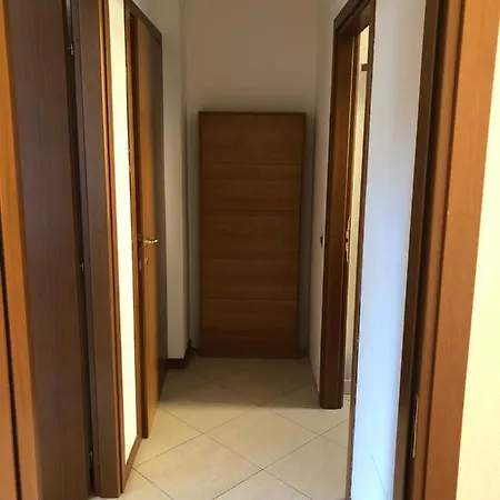 Trilocale In Piano Terra Indipendente Apartment *